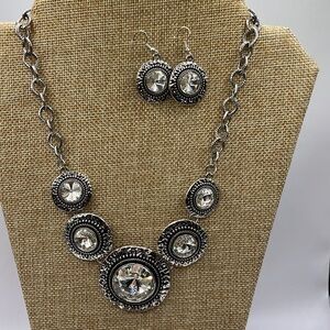 Medallions Concho style silver tone necklace with earrings set 18” Southwest Big